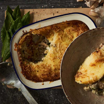 Westbourne Lane Chicken, Leek and Mushroom Pie, Parmesan Potato Small (GF)